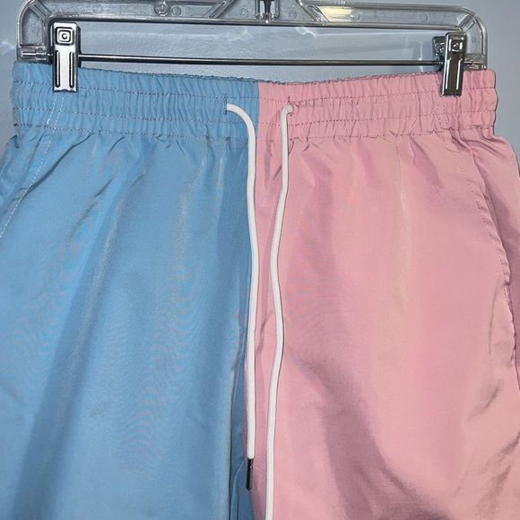 Blue and pink shorts - Picture 2 of 3